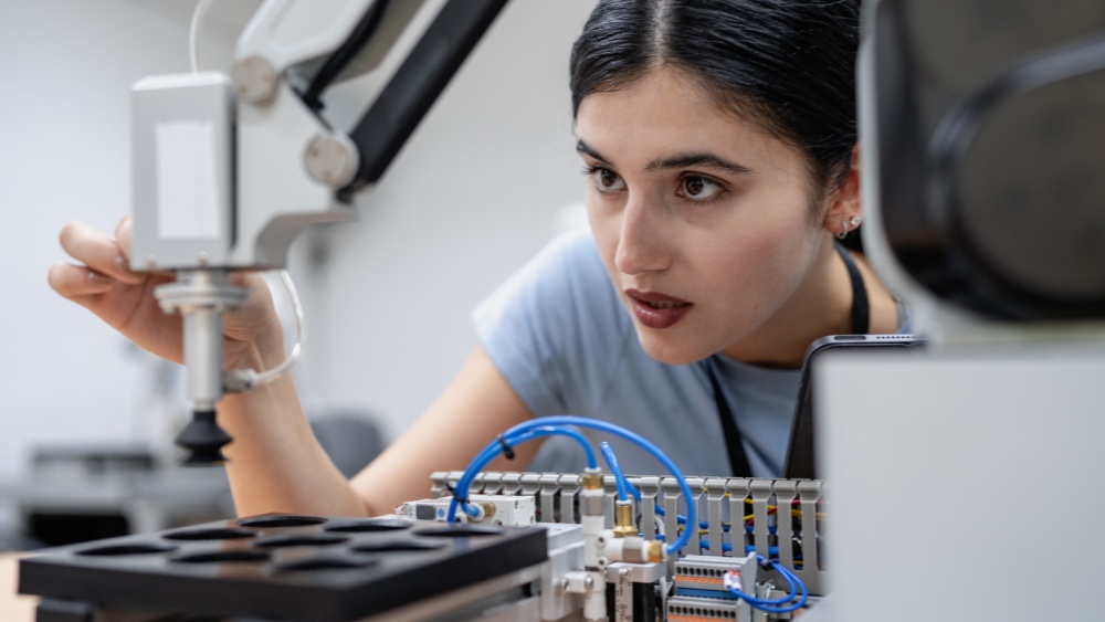 Podcast: data on women in research and innovation – News articles