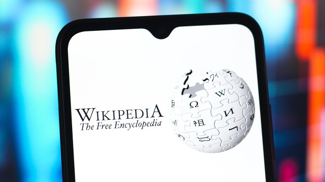 What the data says about Wikipedia on its 25th anniversary